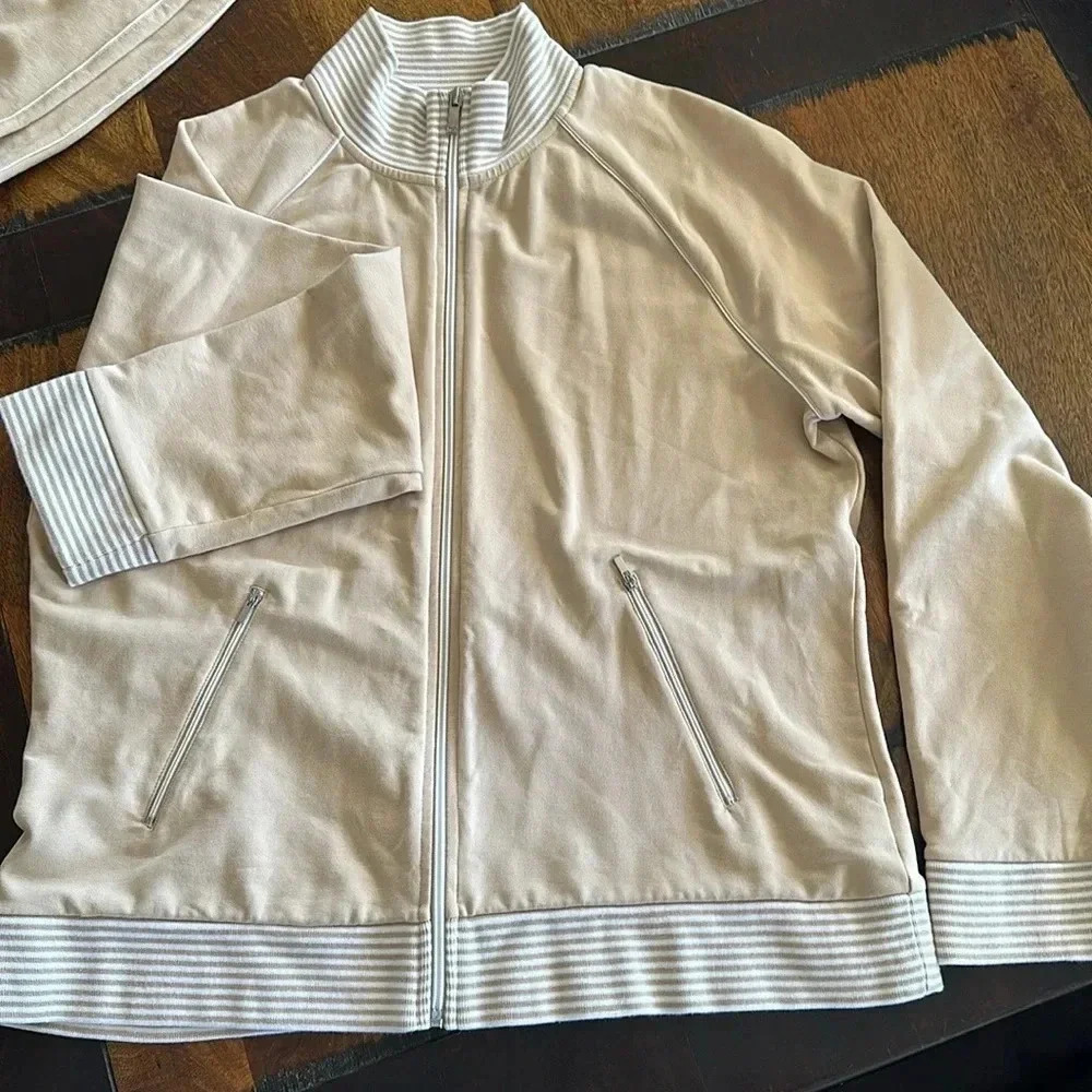 Jones New York jacket size XL EUC